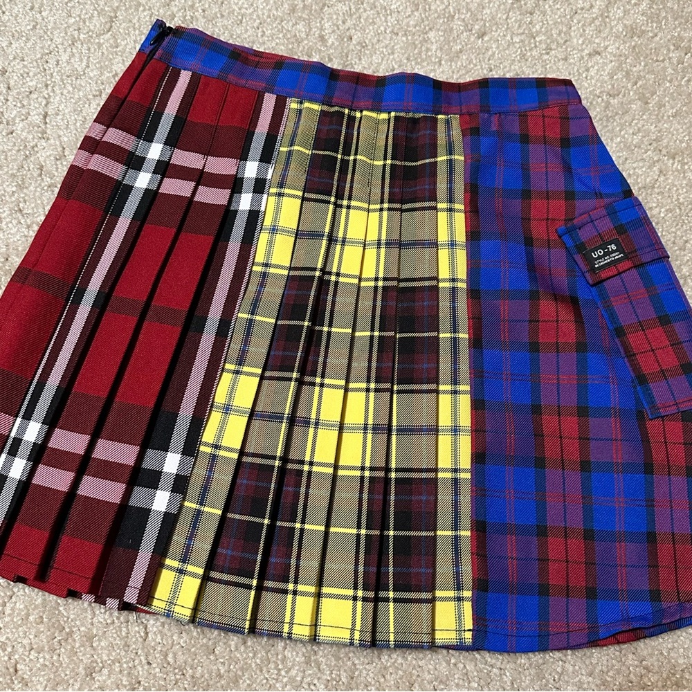 Urban Outfitters Pleated Plaid Mini Skirt - Picture 2 of 7